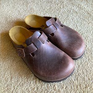 Birkenstock Boston Clog, Brown Oiled Leather, Original Footbed